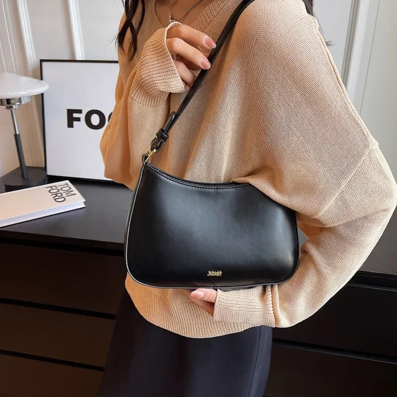 Red Leather Crossbody Underarm Bag – Luxury Designer Style for Women